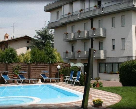 Al Cacciatore 3* Desenzano del Garda